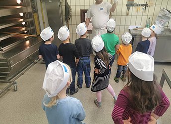 Herbstprojekt zum Thema Erntedankfest: Die Backstube