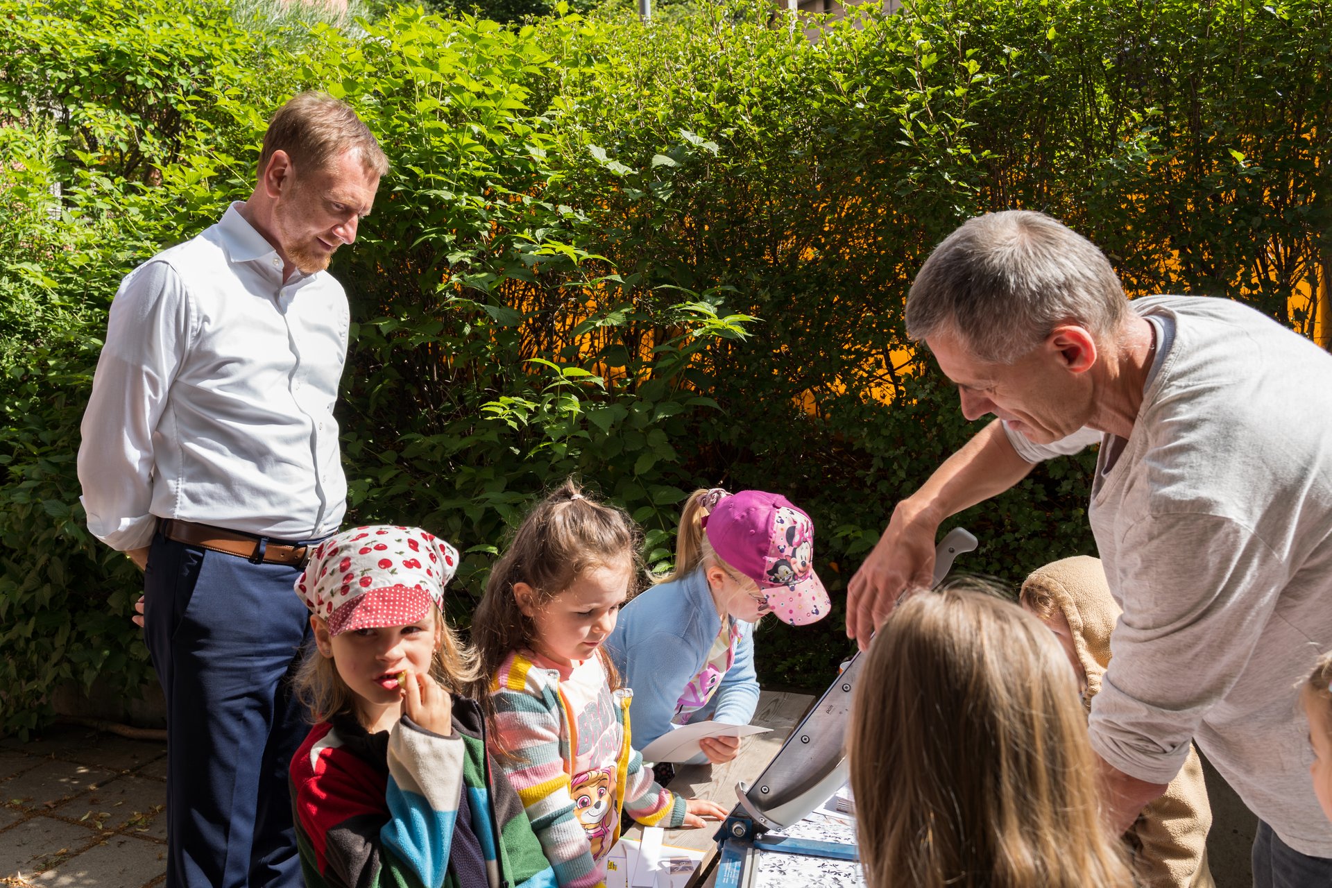 Handwerkliche Tätigkeiten in der Kita Koboldland 